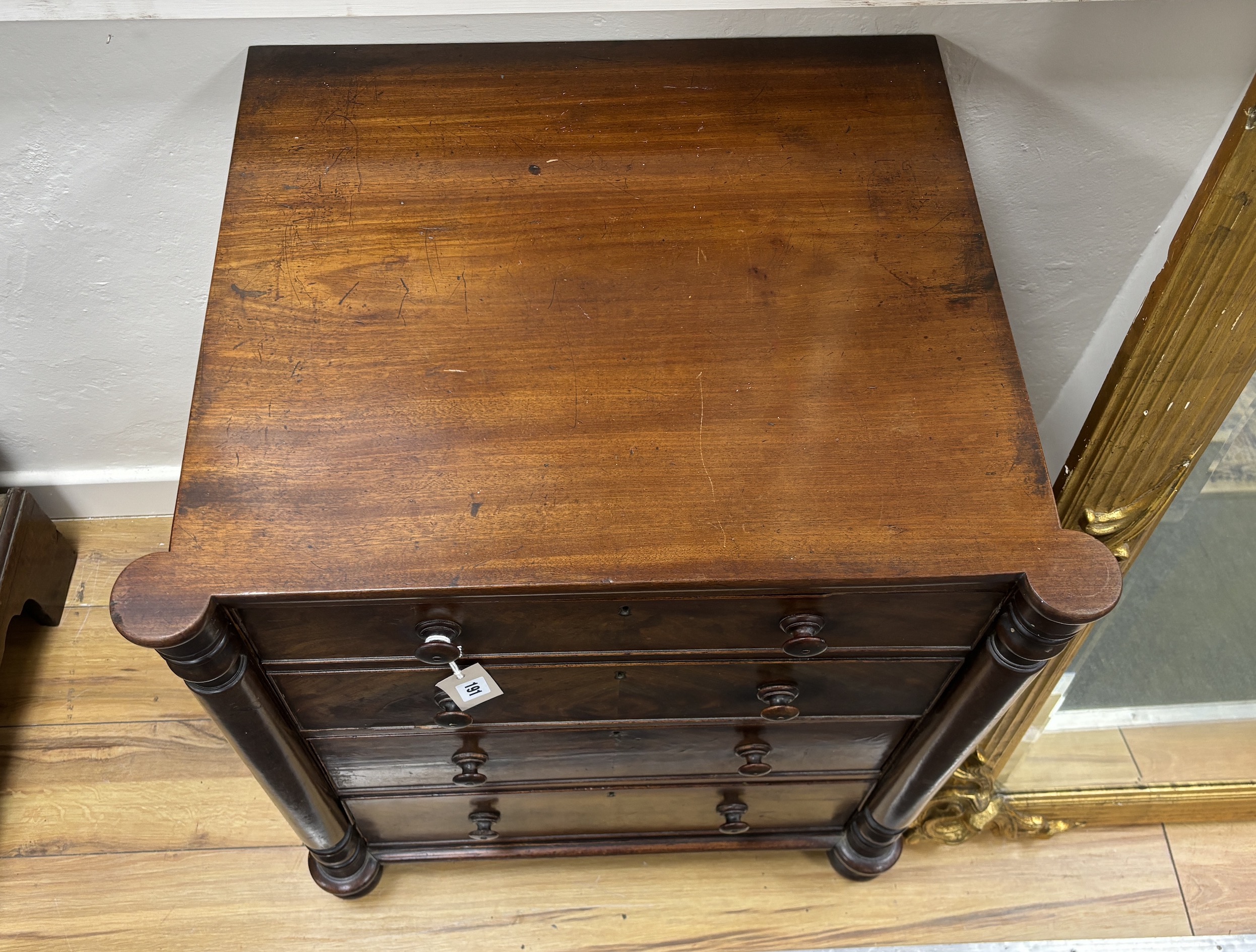 A small Regency mahogany four drawer chest, width 64cm, depth 53cm, height 76cm